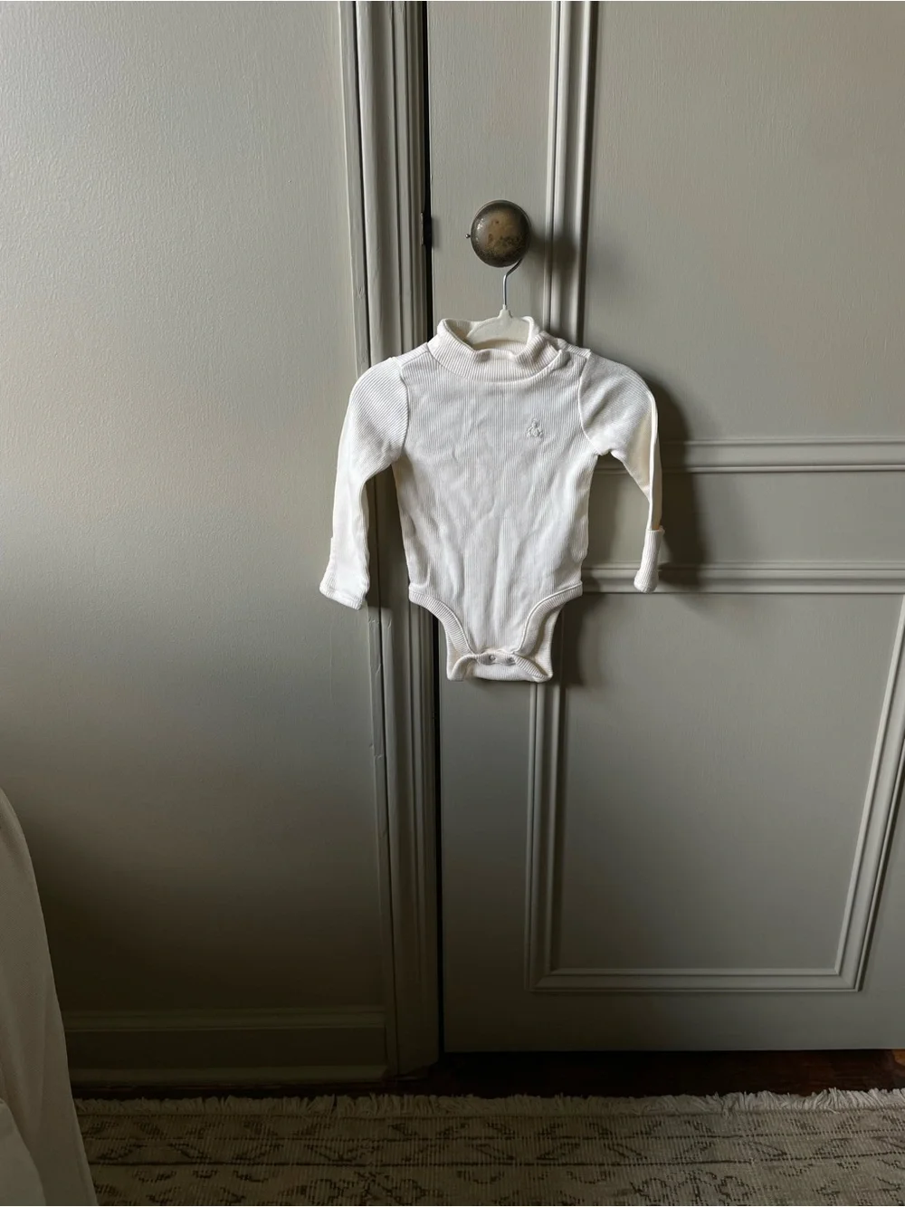 baby GAP Cream Long-Sleeve Baby One-Piece Bodysuit